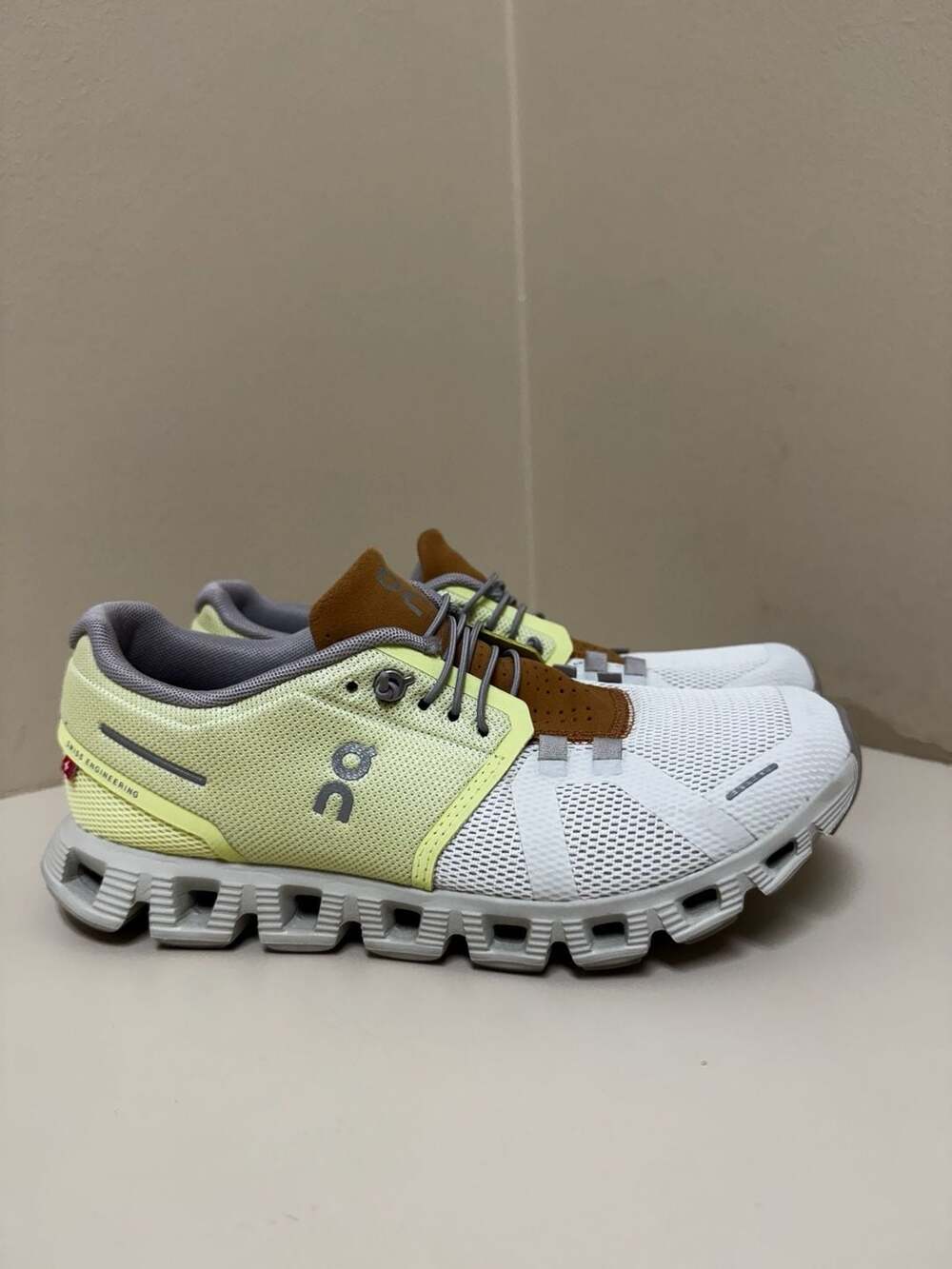On Cloud 5 Women's Running Sneakers in Hay/Ice Colorway - Picture 2 of 7
